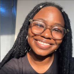 A profile image of Dee Caulcrick